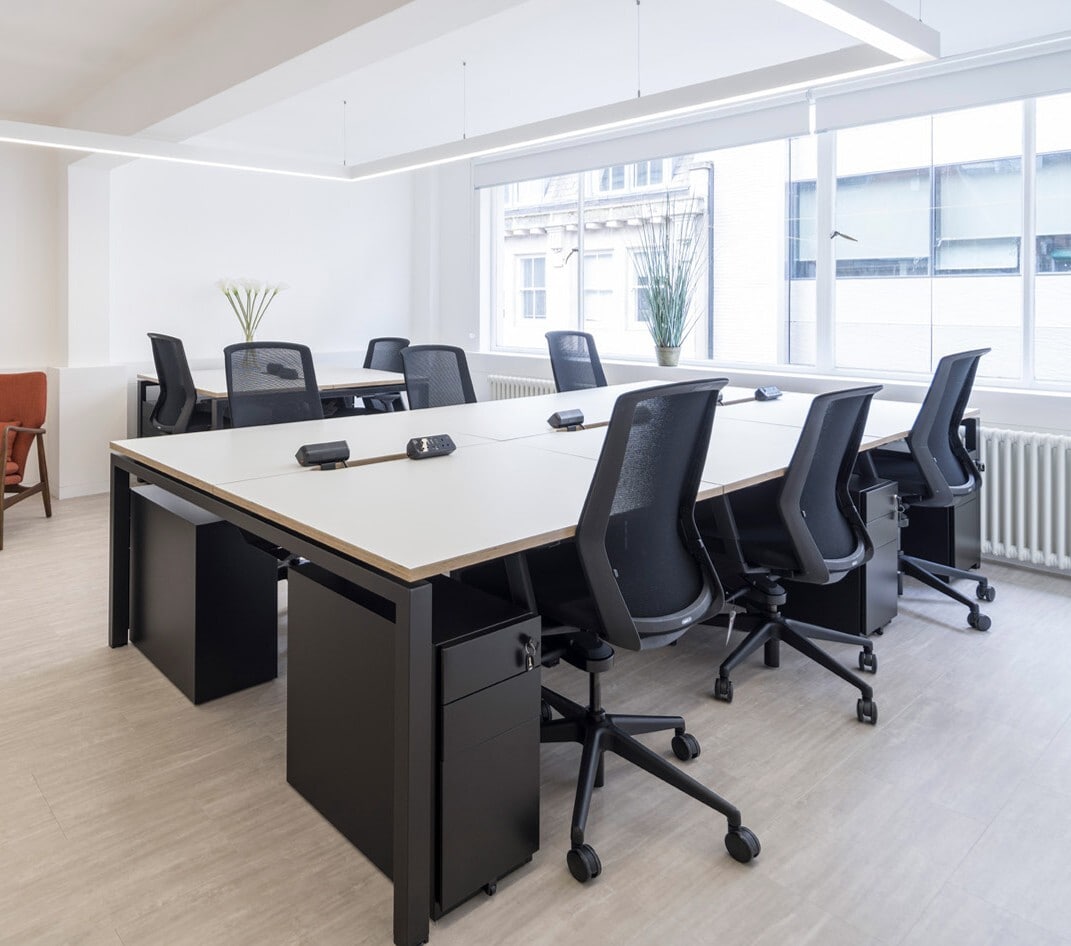 10 Rathbone Pl, Londres à louer Photo intérieure– Image 1 sur 5