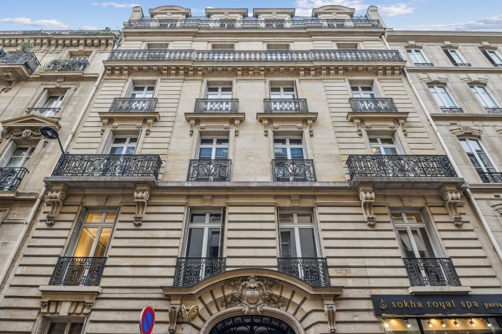 17 Rue De Miromesnil, Paris à louer Photo de l’immeuble– Image 1 sur 10