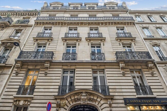 Plus de détails pour 17 Rue De Miromesnil, Paris - Bureau à louer