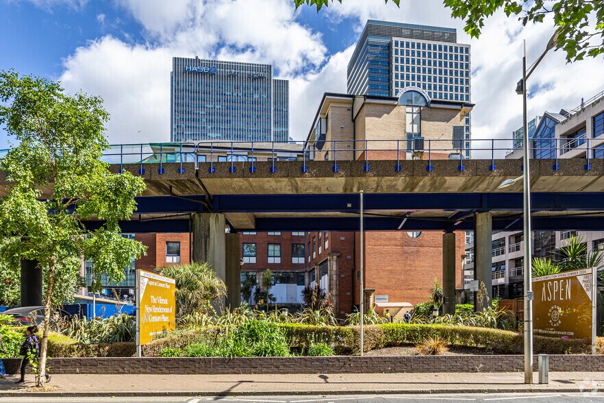 Admirals Way, Londres à louer - Photo de l’immeuble – Image 3 sur 3