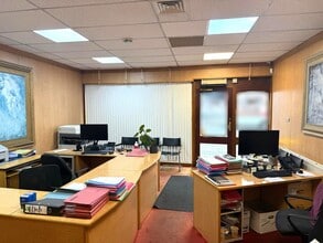 39 Bury New Rd, Manchester à louer Photo intérieure– Image 2 sur 26