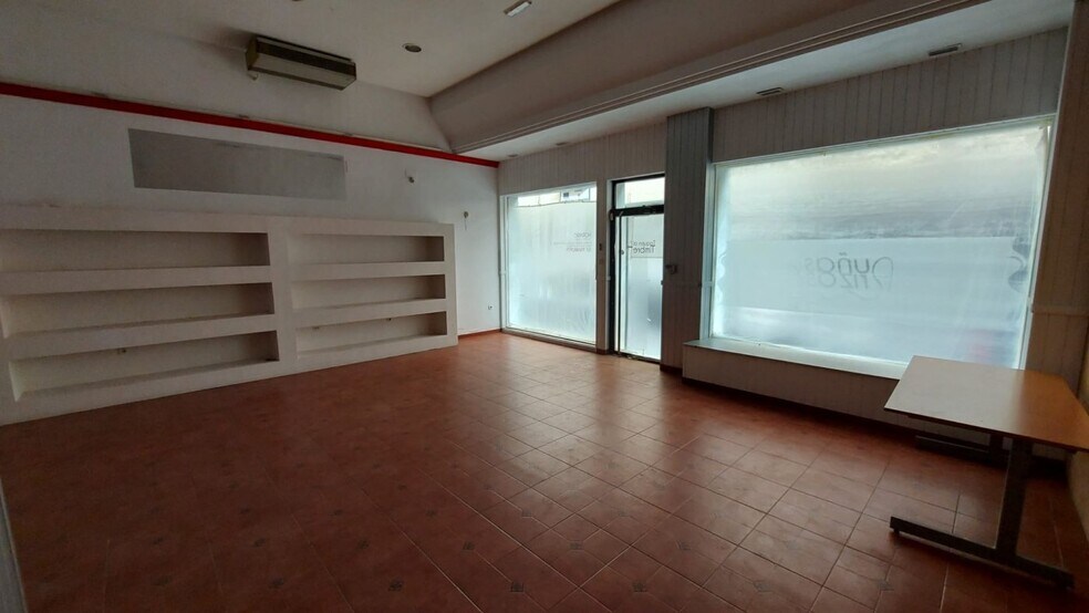 Local commercial dans El Ejido, Almería à vendre - Photo de l’immeuble – Image 3 sur 17