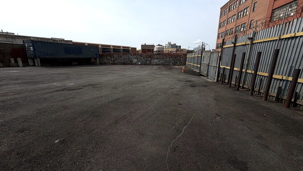 430-440 Timpson Pl, Bronx, NY à louer - Photo de l’immeuble – Image 1 sur 7