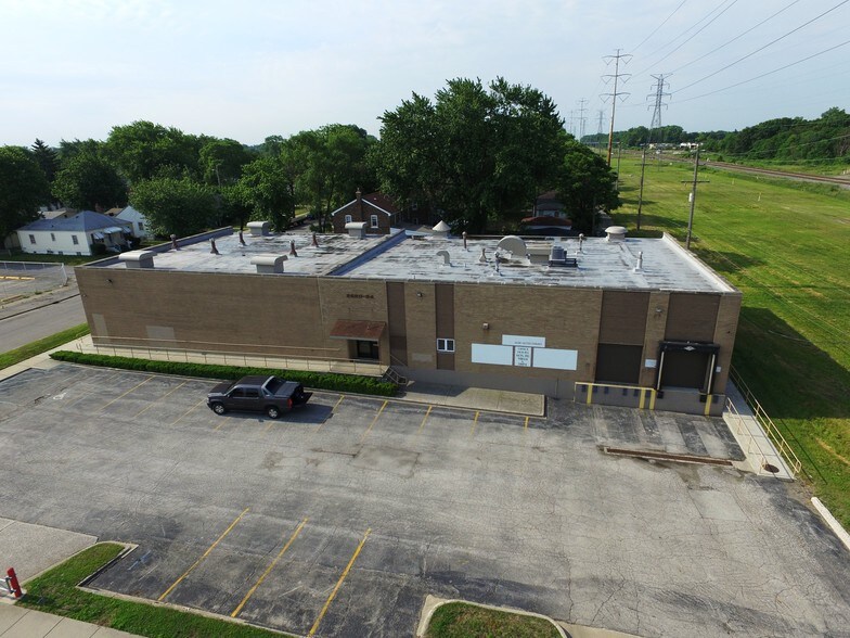 2620 E 165th St, Hammond, IN à louer - Photo de l’immeuble – Image 2 sur 11