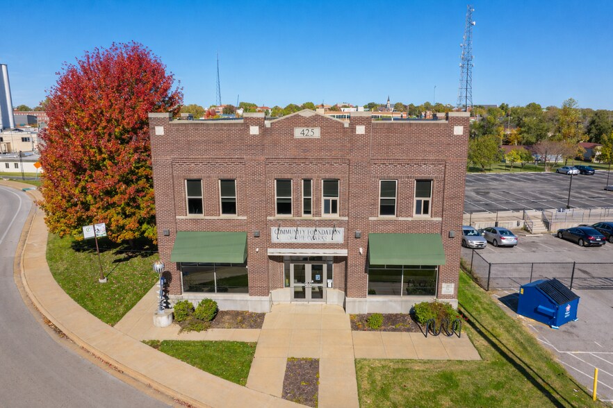 425 E Trafficway St, Springfield, MO à vendre - Photo de l’immeuble – Image 1 sur 12