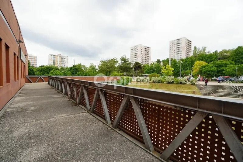 Local commercial dans Dijon à louer - Photo de l’immeuble – Image 3 sur 5