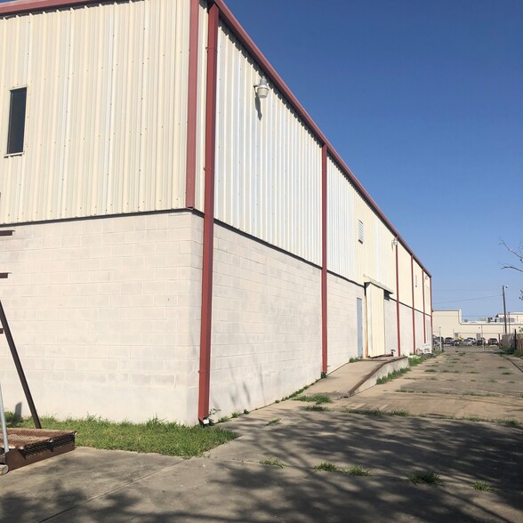 3630 14th St, Brownsville, TX à louer - Photo de l’immeuble – Image 3 sur 16