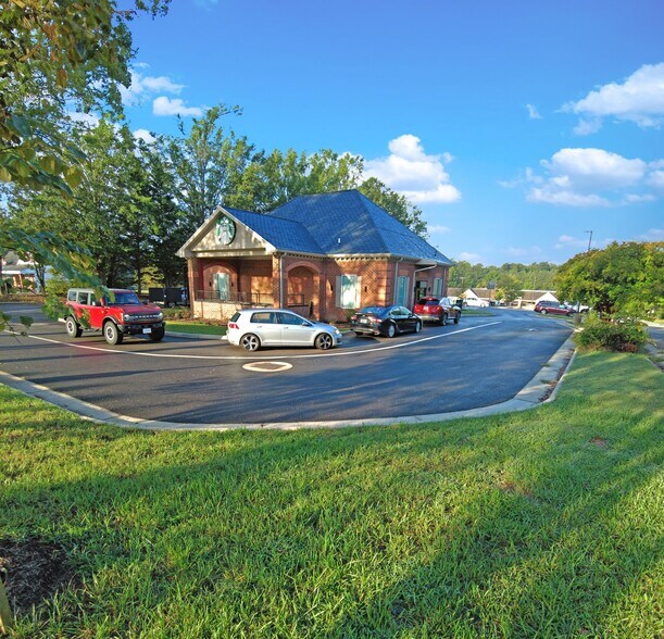 1118 Courthouse Rd, North Chesterfield, VA à vendre - Photo de l’immeuble – Image 3 sur 8