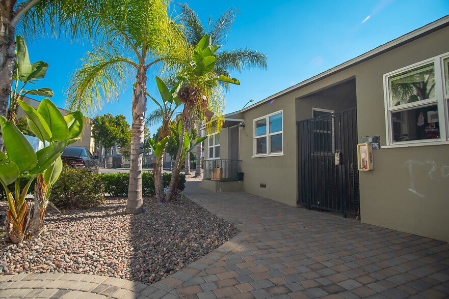 4154-4158 Estrella Ave, San Diego, CA à vendre - Photo de l’immeuble – Image 3 sur 15
