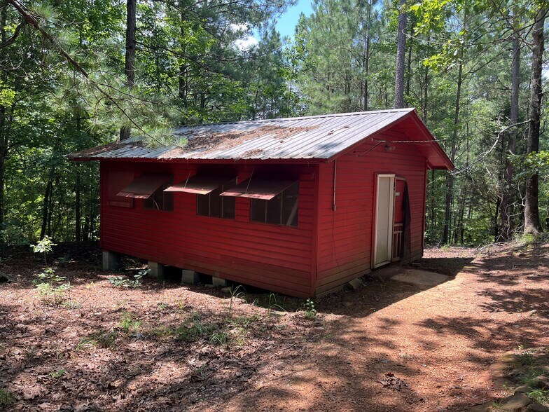 1000 Chula Vista Ln, Pell City, AL à vendre - Photo de l’immeuble – Image 3 sur 21