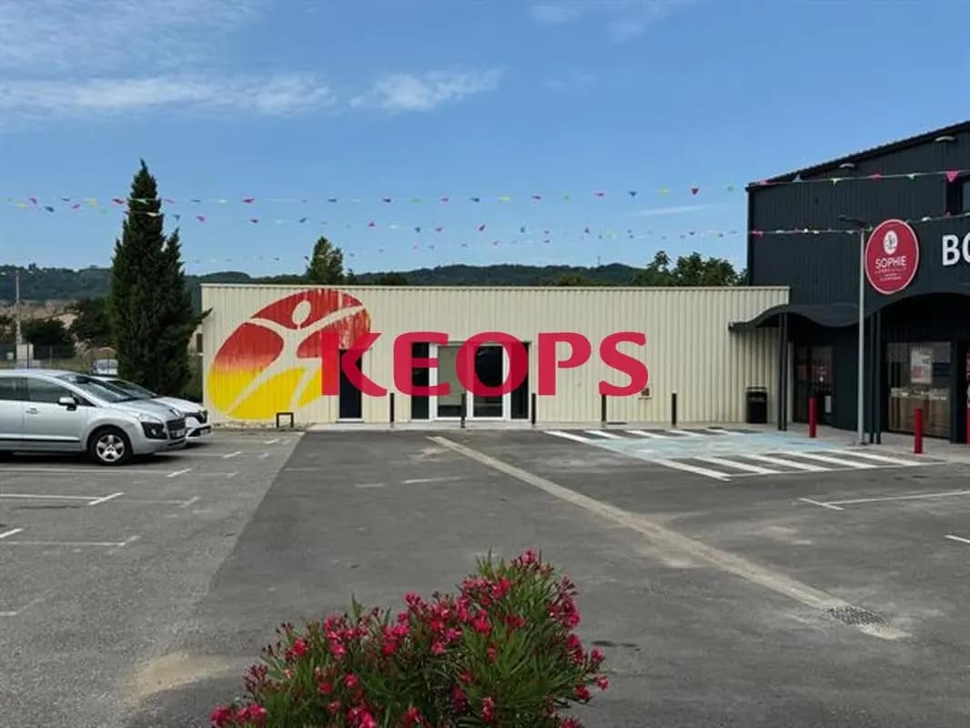 52 Bis Avenue Des Pyrénées, Saint-Jean-du-Falga à louer Photo de l’immeuble– Image 1 sur 14