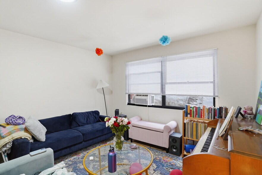 1631 6th St NW, Washington, DC à vendre - Photo de l’immeuble – Image 3 sur 8