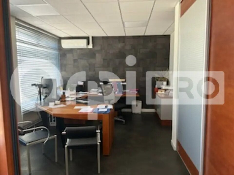 Bureau dans Villefranche-Sur-Saône à louer Photo de l’immeuble– Image 1 sur 7
