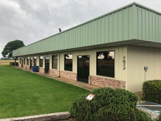 Plus de détails pour 7672 Avianca Dr, Redding, CA - Local d'activités à louer