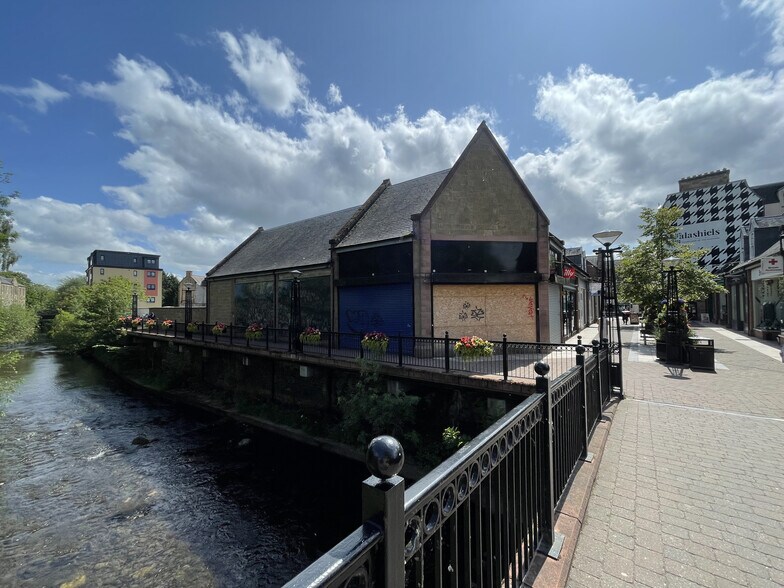 7-10 Douglas Bridge, Galashiels à vendre - Photo de l’immeuble – Image 2 sur 8