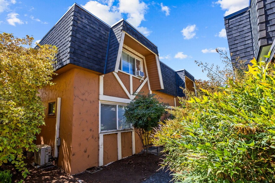 540 Polk St, Eugene, OR à vendre - Photo de l’immeuble – Image 3 sur 37