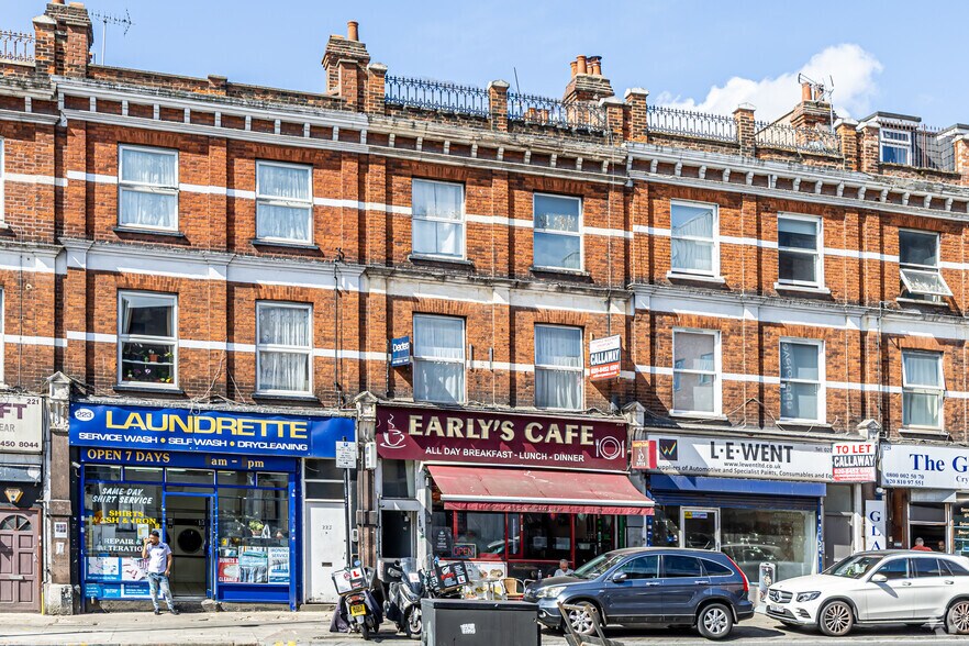 225 Cricklewood Broadway, Londres à vendre - Photo de l’immeuble – Image 2 sur 2