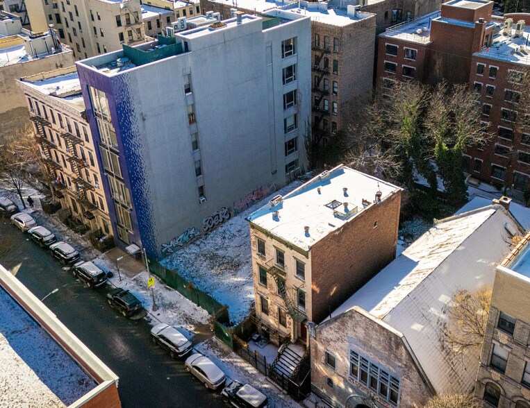 224 E 118th St, New York, NY à vendre - Photo de l’immeuble – Image 2 sur 3