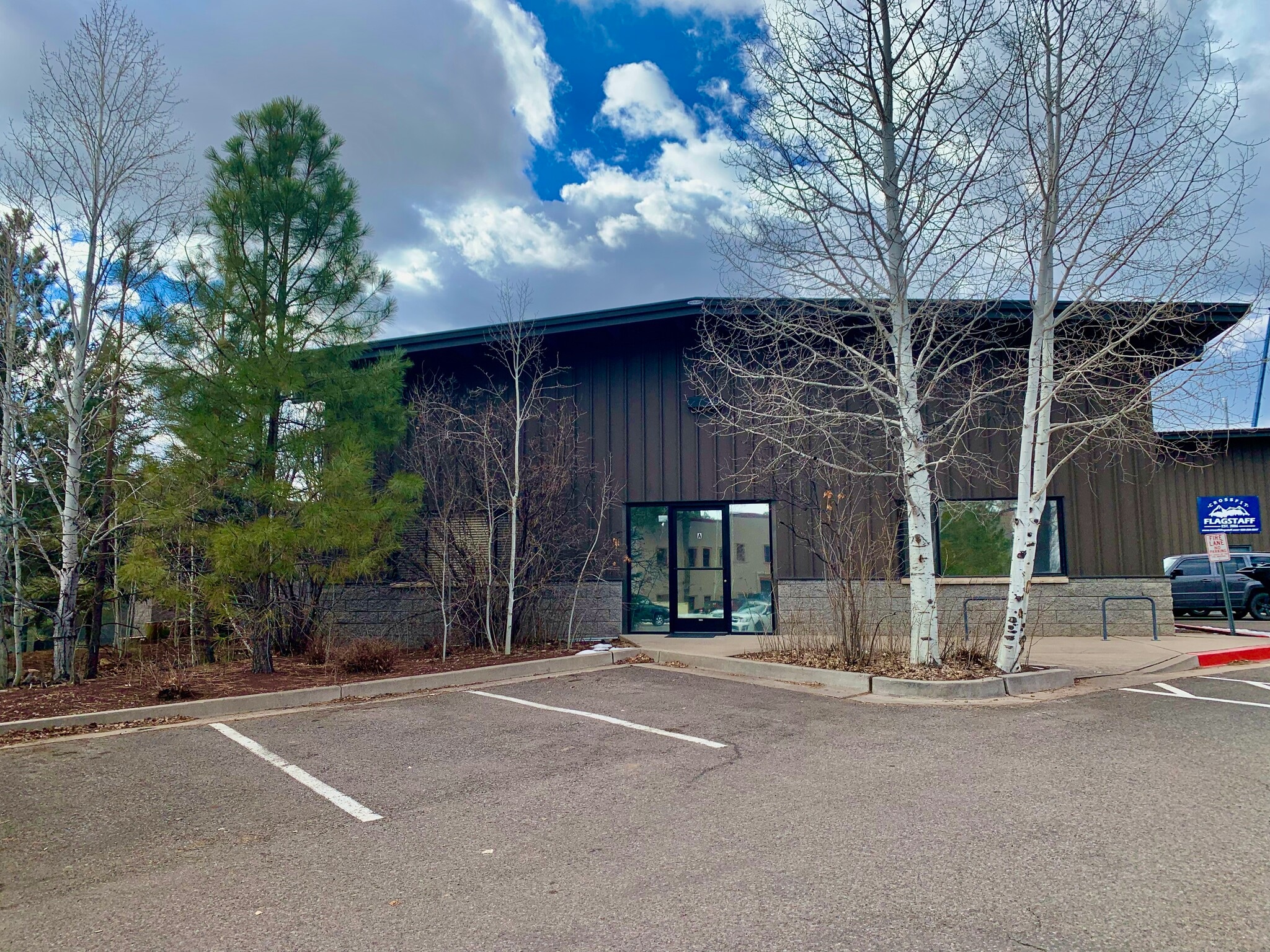 1072 E Old Canyon Ct, Flagstaff, AZ à louer Photo de l’immeuble– Image 1 sur 36
