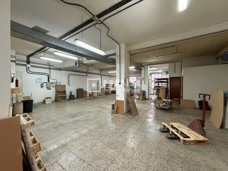 Immeuble residentiel dans Madrid, Madrid à vendre - Photo intérieure – Image 1 sur 4