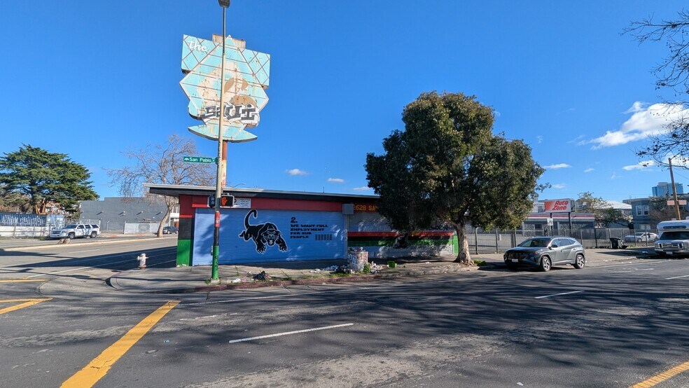 2628 San Pablo Ave, Oakland, CA à louer - Photo de l’immeuble – Image 3 sur 4