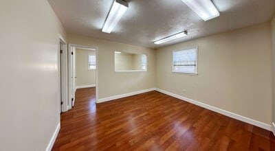 13-15 E Deer Park Dr, Gaithersburg, MD à louer Photo intérieure– Image 1 sur 3