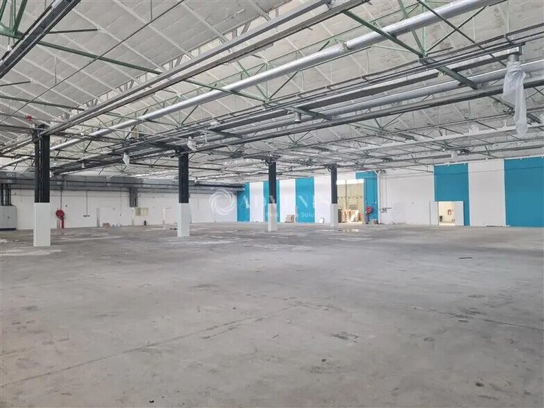 Local d'activités dans Grâces à vendre - Photo de l’immeuble – Image 3 sur 12