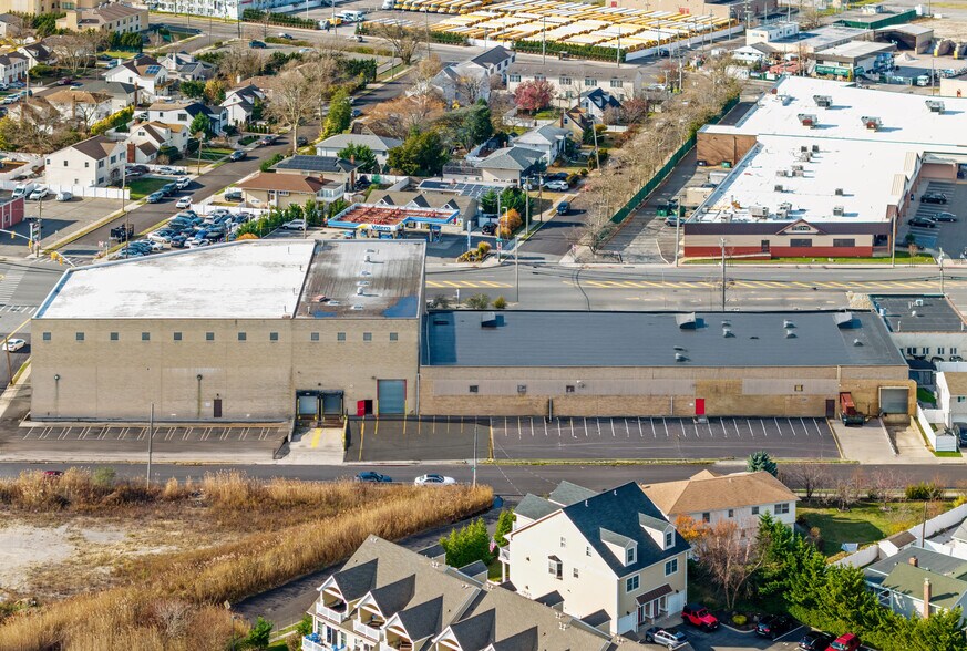 3949 Austin Blvd, Island Park, NY à vendre - Photo de l’immeuble – Image 3 sur 20