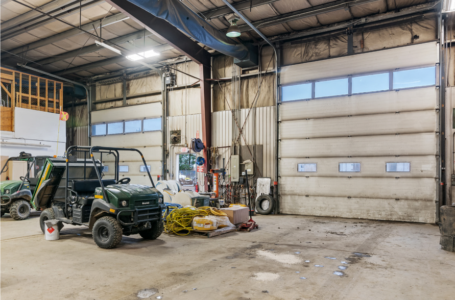 2001 8th St, Nisku, AB à vendre - Photo intérieure – Image 3 sur 4