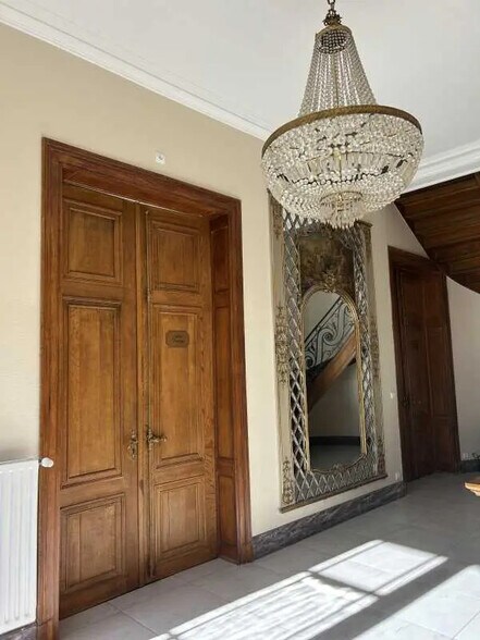 Bureau dans Aulnoy-lez-Valenciennes à vendre - Hall d’entrée – Image 3 sur 10