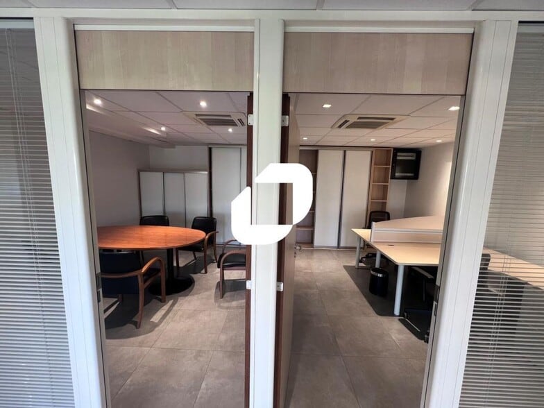 Bureau dans Serris à vendre - Photo intérieure – Image 1 sur 8