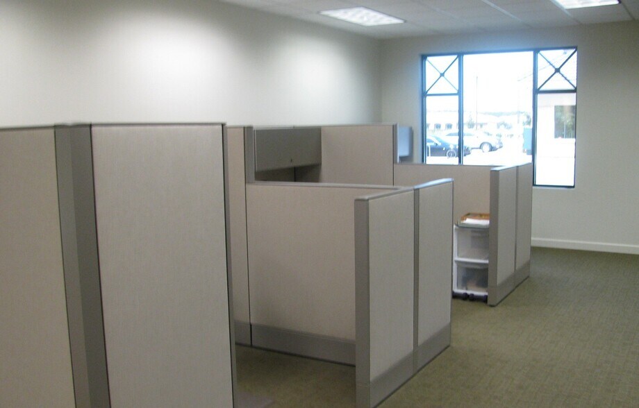 7807 Baymeadows Rd E, Jacksonville, FL à vendre - Photo intérieure – Image 3 sur 8