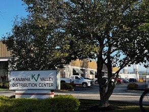 4200 1st Ave, Nitro, WV à vendre Photo de l’immeuble– Image 1 sur 25