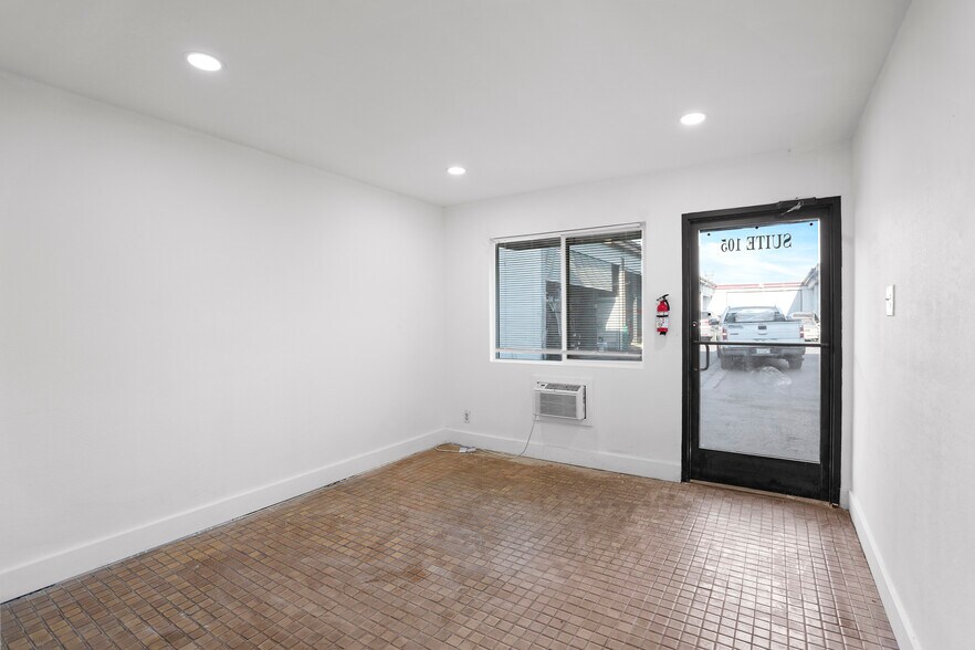 19232 Beach Blvd, Huntington Beach, CA à louer - Photo de l’immeuble – Image 3 sur 11