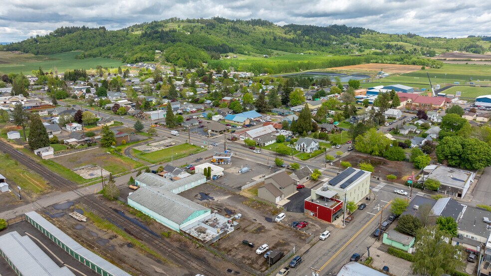 111 Fourth St, Amity, OR à vendre - Aérien – Image 2 sur 38
