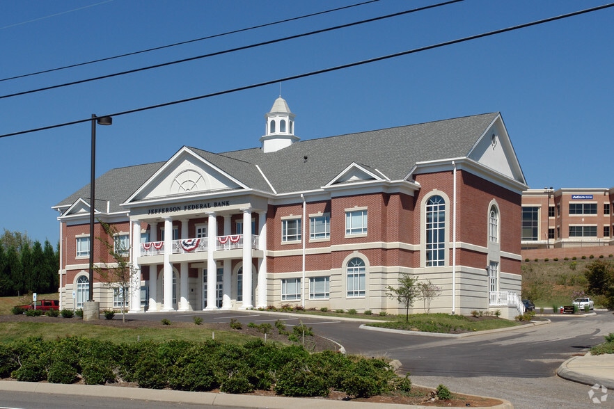 6501 Kingston Pike, Knoxville, TN à louer - Photo principale – Image 1 sur 17