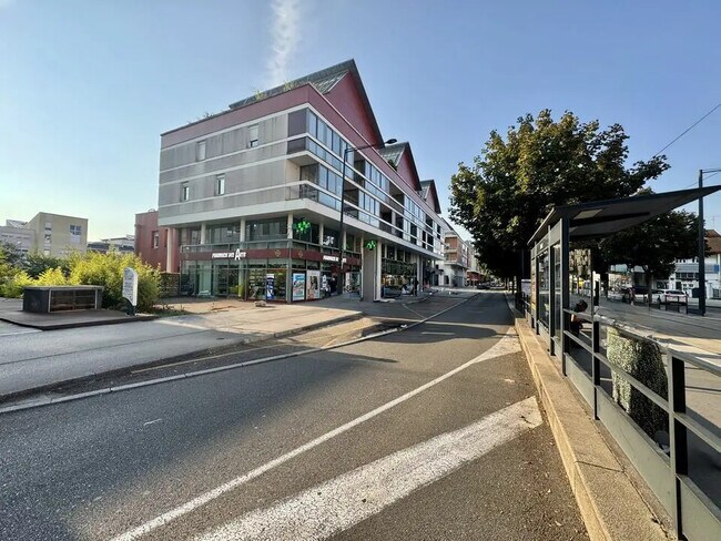 Plus de détails pour Bureau à louer