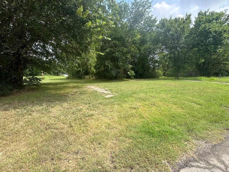 917 Martin Luther King Dr, Okmulgee, OK à vendre - Photo de l’immeuble – Image 2 sur 5
