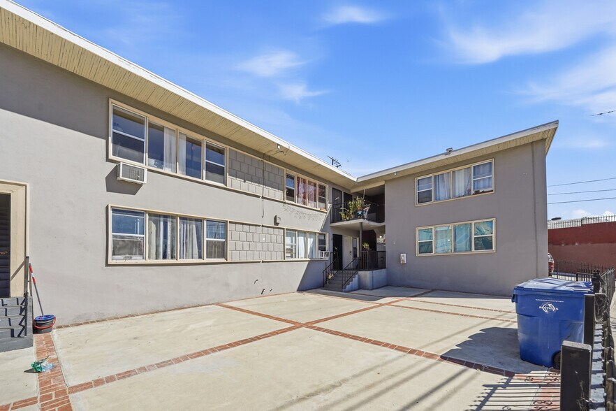 1475 Venice Blvd, Los Angeles, CA à vendre - Photo de l’immeuble – Image 3 sur 18