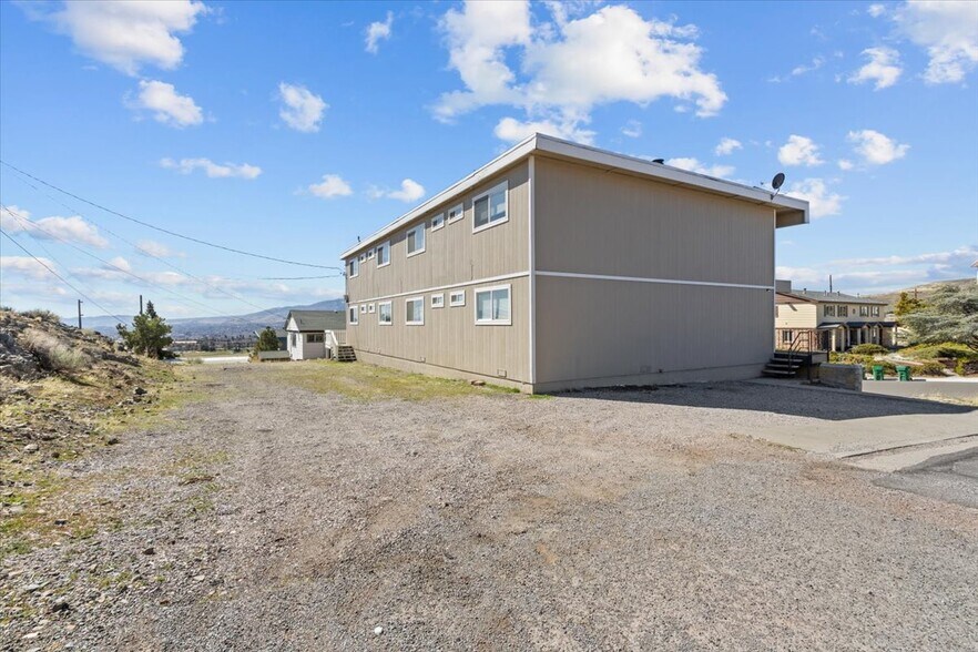 3260 Gypsum Rd, Reno, NV à vendre - Photo de l’immeuble – Image 3 sur 29