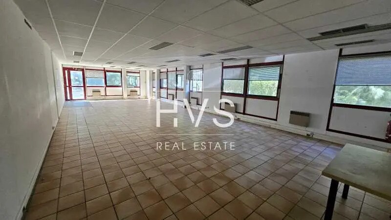 Bureau dans Meyreuil à louer Photo de l’immeuble– Image 1 sur 8