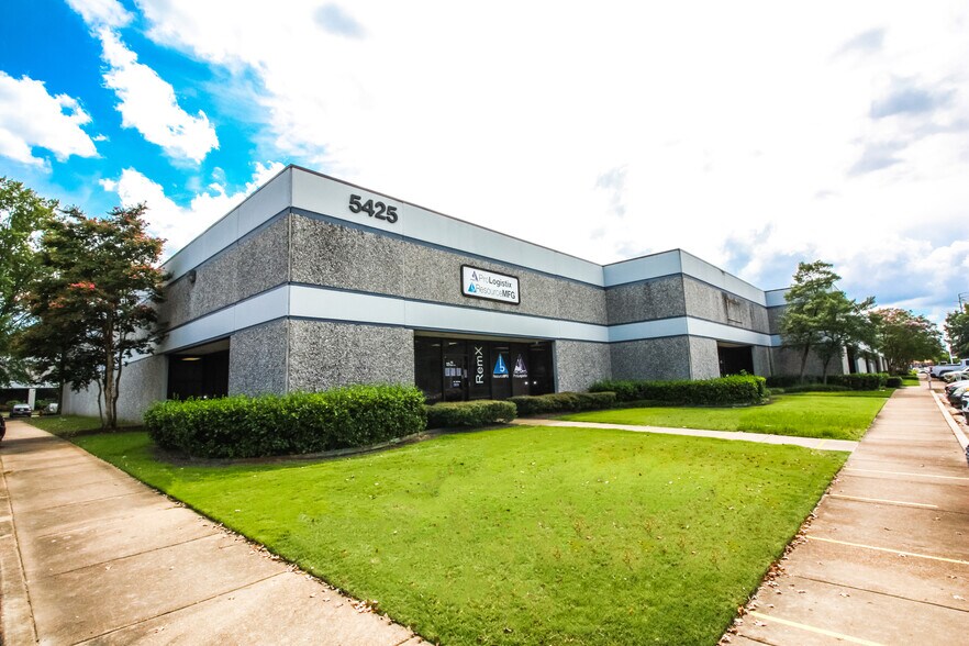 5425 E Raines Rd, Memphis, TN à louer - Photo de l’immeuble – Image 3 sur 3
