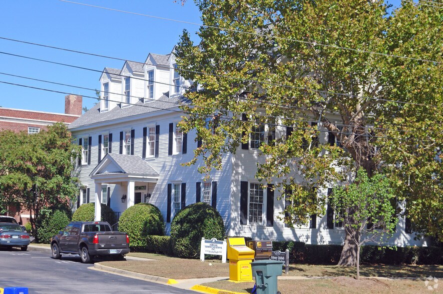 2725 Devine St, Columbia, SC à louer - Photo de l’immeuble – Image 2 sur 10