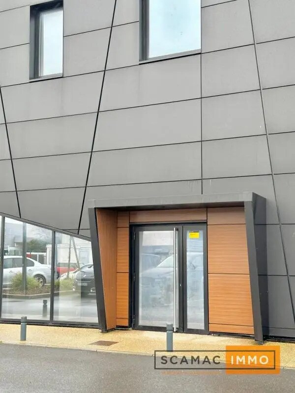 Bureau dans Bonneuil-sur-Marne à louer Photo de l’immeuble– Image 1 sur 2