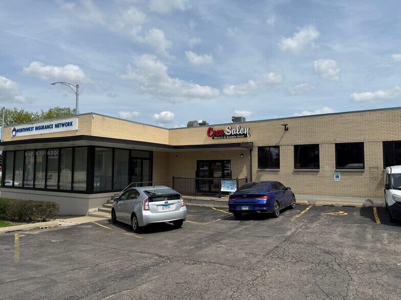 1 S Liberty St, Elgin, IL à vendre - Photo de l’immeuble – Image 1 sur 4