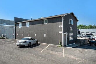 170 SW 2nd St, Loveland, CO à vendre Photo intérieure– Image 2 sur 11