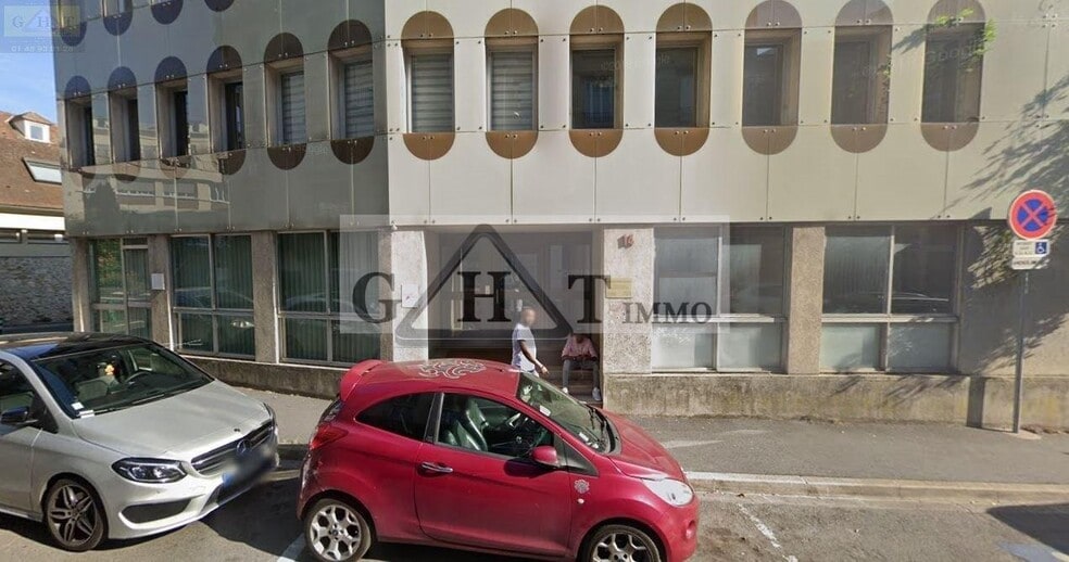 Bureau dans Melun à vendre - Photo de l’immeuble – Image 1 sur 1