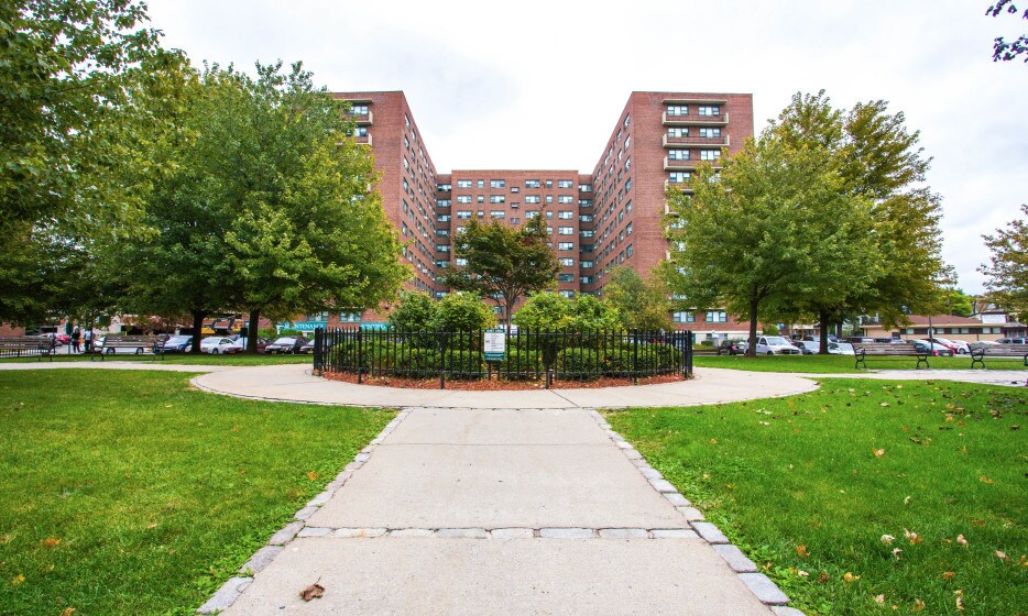 12 Marshall St, Irvington, NJ à louer - Photo de l’immeuble – Image 3 sur 9