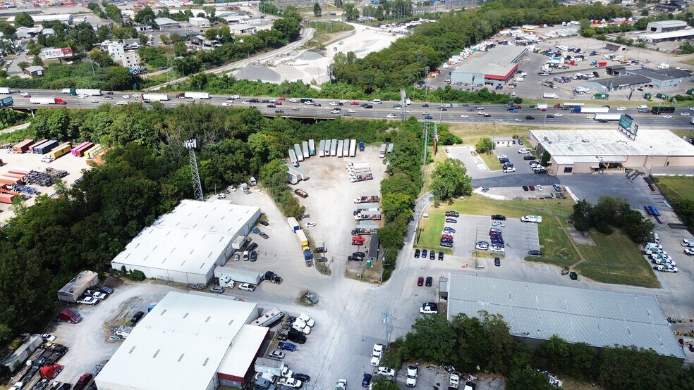 550 Expressway Park Dr, Nashville, TN à vendre - Photo de l’immeuble – Image 3 sur 4