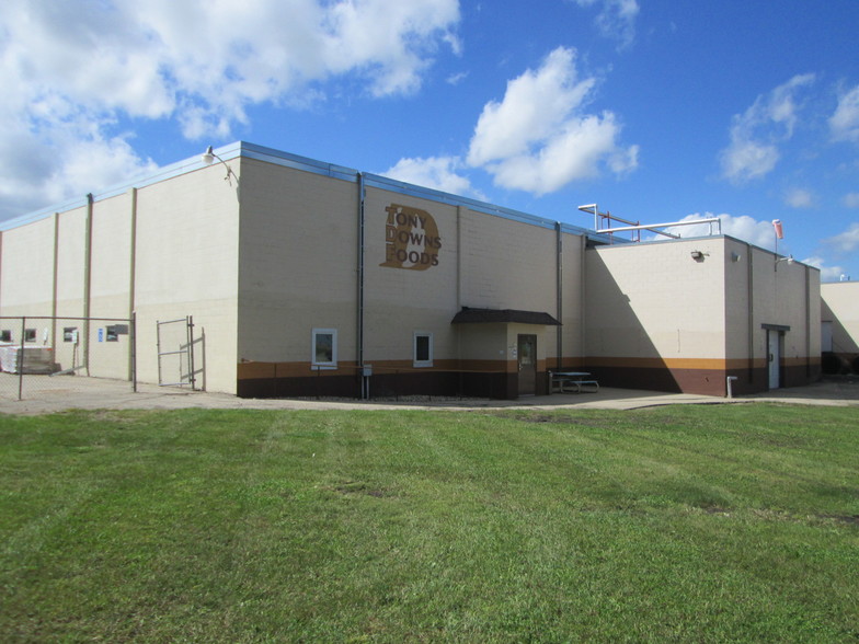 304 Armstrong Blvd N, Saint James, MN à vendre - Photo principale – Image 1 sur 1
